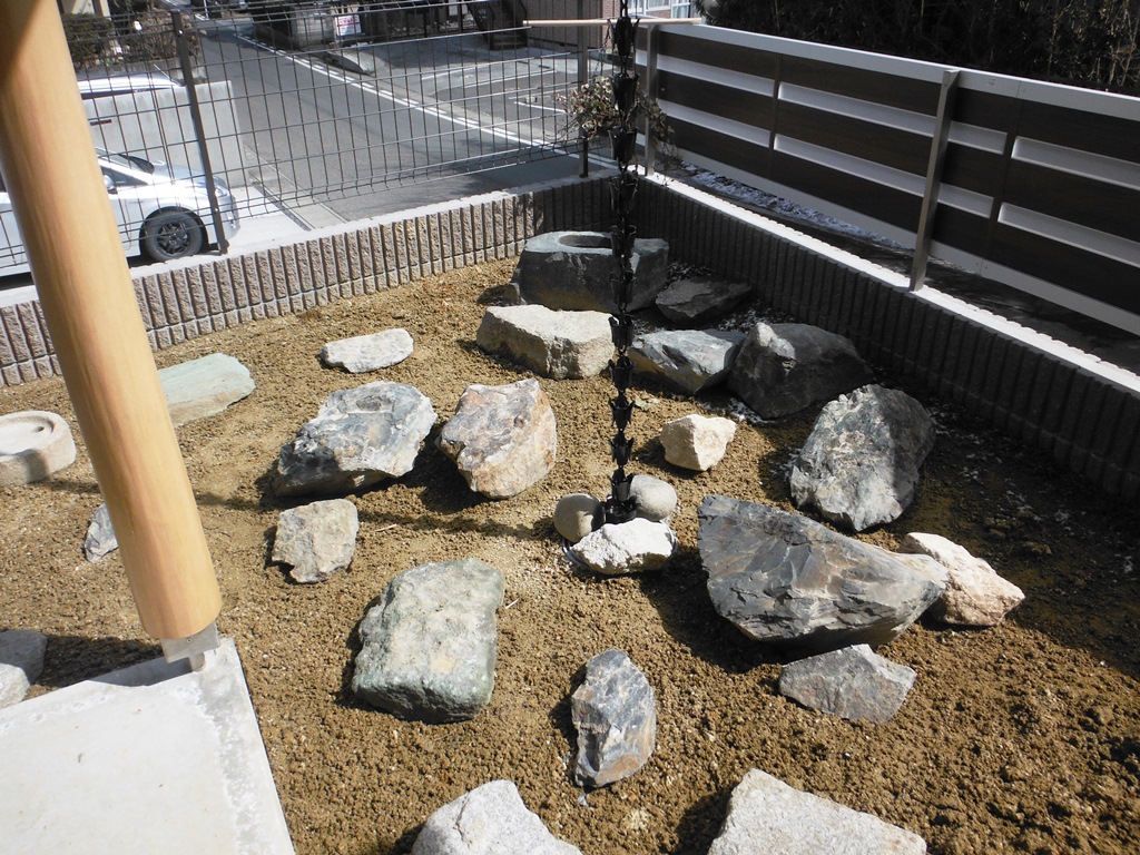 閑静な住宅街に出来た茶庭　須賀川市S様邸